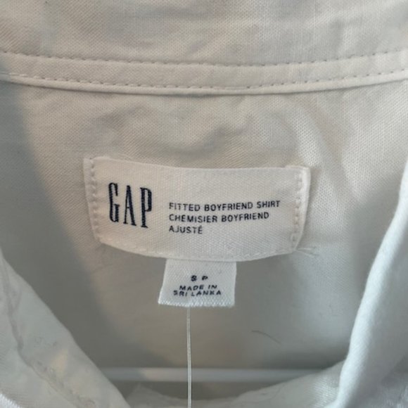 Gap Fitted Boyfriend Shirt - Picture 3 of 5